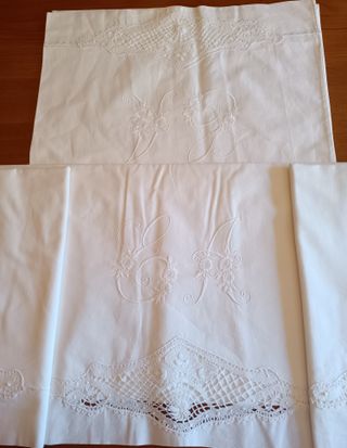 Juego de sabanas antiguas con bolillo N-92