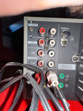 Vendo equipo de sonido.