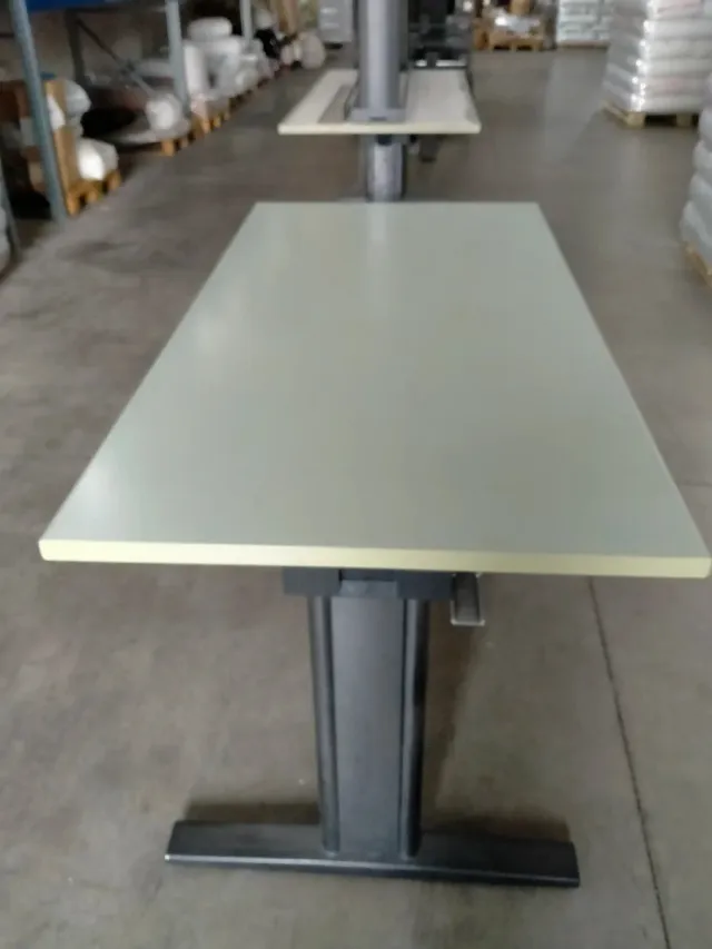 Scrivania con penisola