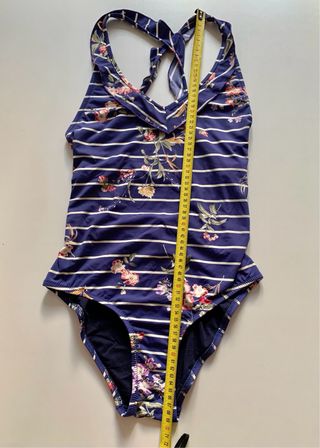 Bañador talla M azul cruzado en espalda 