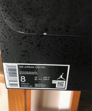 Air Jordan 4