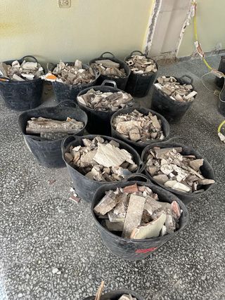Retirada y recogida de escombros torrevieja