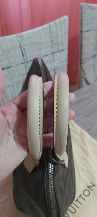 Louis Vuitton Alma PM 