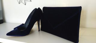 Juego zapatos salón y bolso