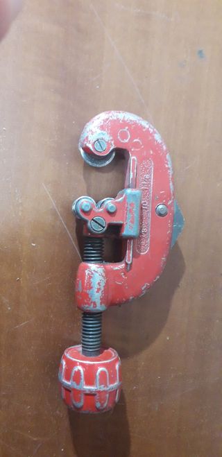 Taglia tubi per idraulica Marca Furax