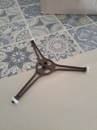 Pieza plástico giratoria microondas