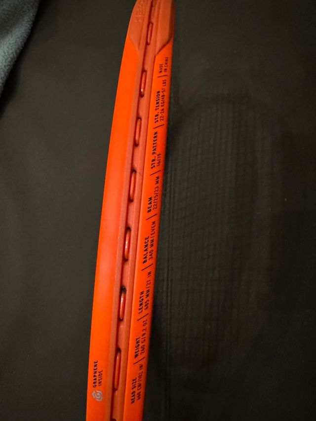 Raqueta head radical