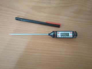 Termómetro digital