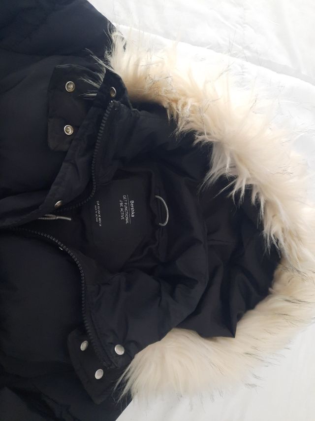Chaqueta plumas de chica Bershka