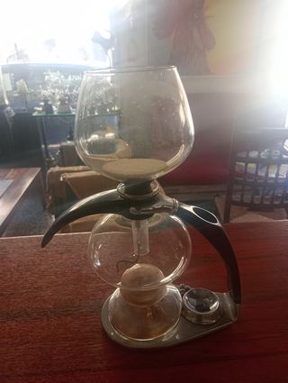 Cafetera Sifón ¡ni completo!