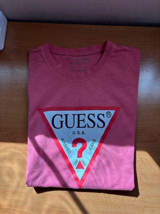 Camiseta Guess