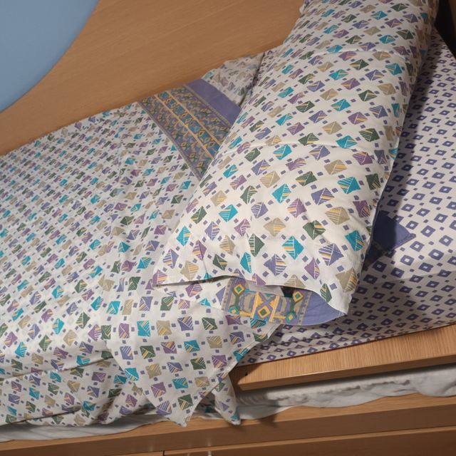 NUEVO! Juego de sabanas. AZUL. Algodón. Cama 90cm