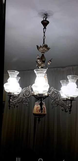 Lampadario vintage ottone e ceramica 