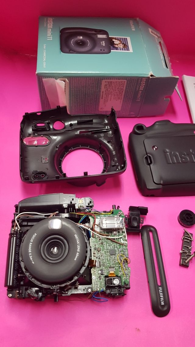 Camara Instax 11 LEER