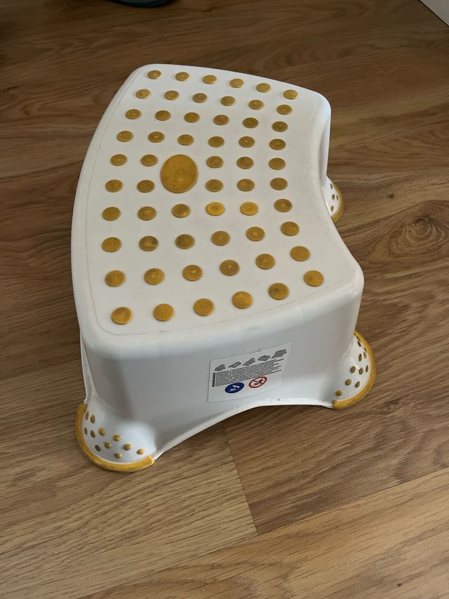 Alzador Taburete escalon niños Winnie the Pooh