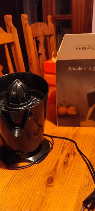 Exprimidor eléctrico