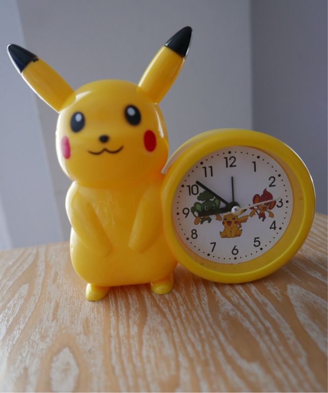 Reloj despertador Pikachu