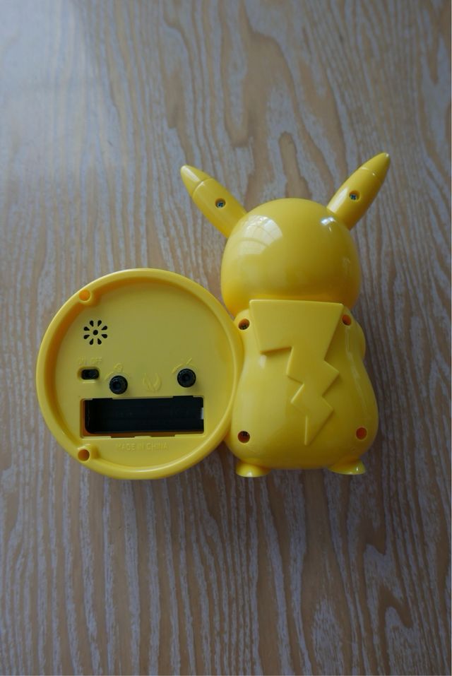 Reloj despertador Pikachu