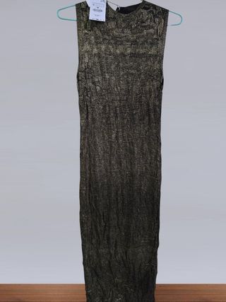 Vestido nuevo con etiqueta