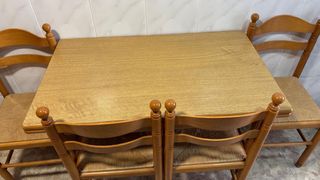 Mesa y sillas cocina