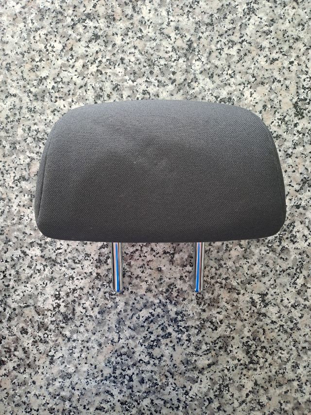 Reposacabezas trasero Central