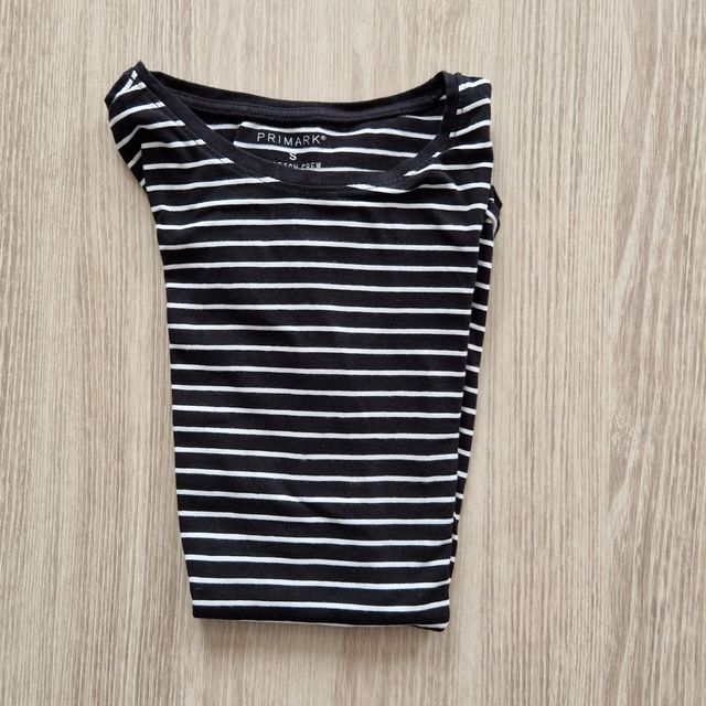 2 camisetas Primark manga corta T S y XS