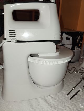 Robot amasador con batidora 