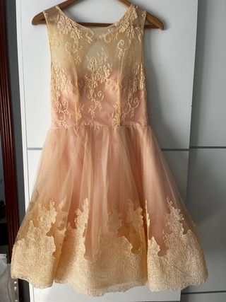 Vestido de fiesta para ocasiones especiales.