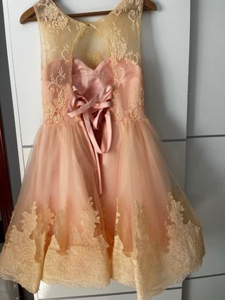 Vestido de fiesta para ocasiones especiales.