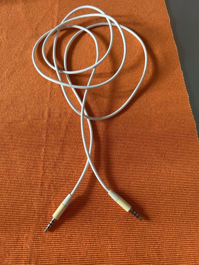 Vari cavi audiocavo dati aux ecc 5  uno