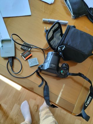 Cámara canon PowerShot xs 540 ha wifi +3 baterías