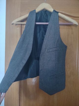 Bershka chaleco mujer
