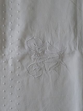 Sábanas de lino bordadas 