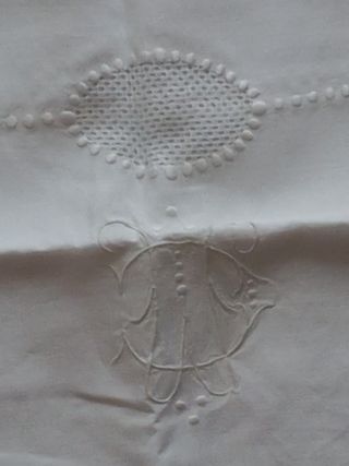 Sábanas de lino bordadas 