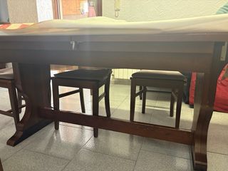 Tavolo da pranzo in legno completo di 6 sedie