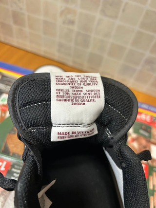 Nike Air Force 1 '07 Black Dark Team Red