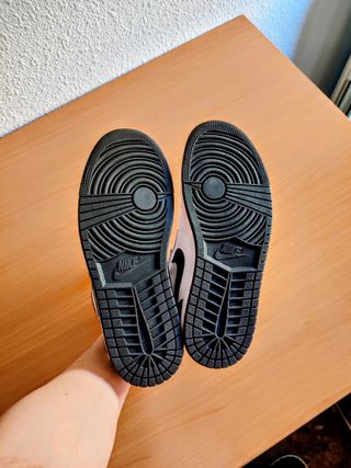 Air Jordan 1 Low White/Black (blanco y negro)