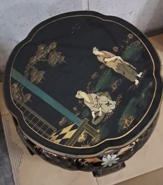 MESA AUXILIAR ORIENTAL Y COMPARTIMENTO