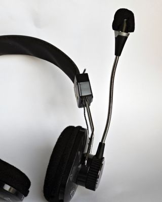 AURICULARES CON MICROFONO CONCEPTRONIC