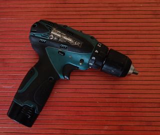 Makita DF330D