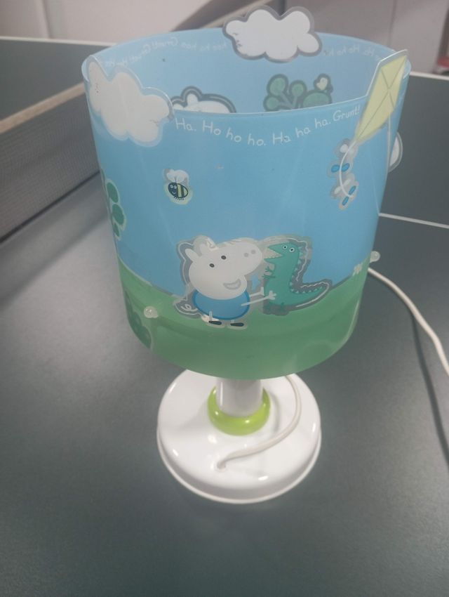 Lámpara de techo y de mesa de Peppa pig