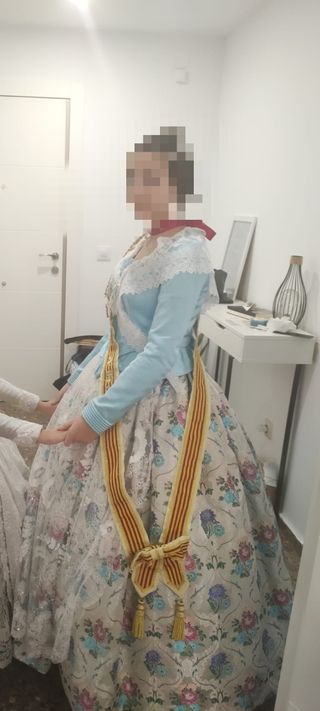 Traje de fallera 
