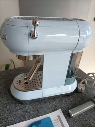 Macchina caffè espresso Smeg azzurra