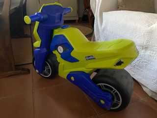 Moto triciclo 