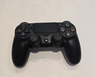 PS4 Slim 1TB + mando + 3 juegos *(PRECIO FIJO)*