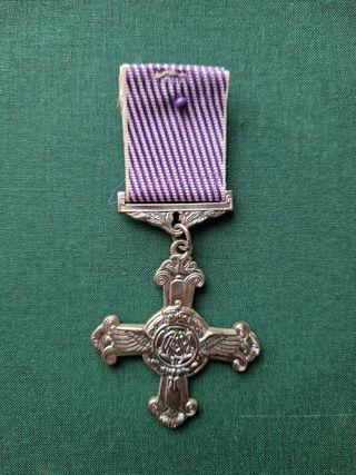 Réplica Medalla Militar - Cruz de Vuelo Distinguid