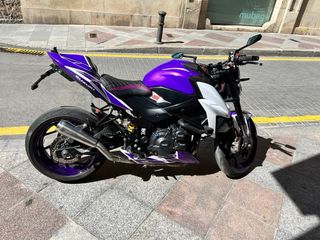 Suzuki gsxs 750 A2 de serie