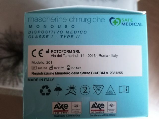 Confezione da 50 mascherine chirurgiche