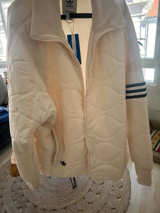 Chaqueta sin estrenar adidas