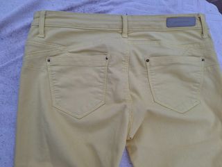 Pantalón mujer T 42. Medidas en descripción